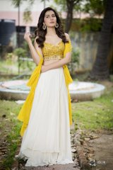 Rashi Khanna New Stills